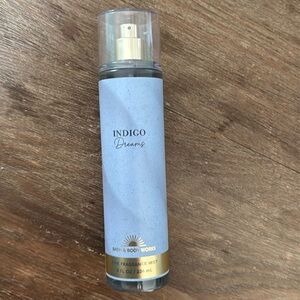 Bath & body Works Indigo Dreams fine fragrance mist